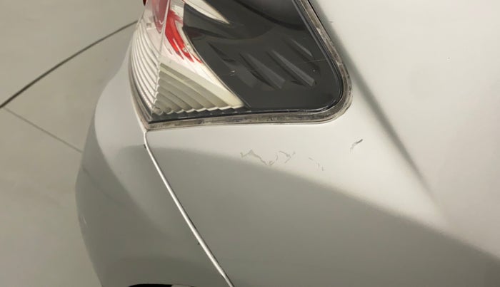 2014 Honda Brio VX AT, Petrol, Automatic, 69,196 km, Right quarter panel - Minor scratches
