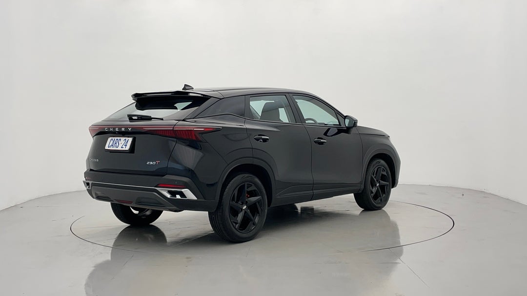 Right Back Diagonal (45- Degree) View