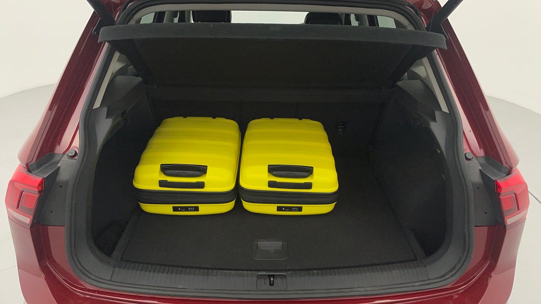 2016 Volkswagen Tiguan 132 Tsi Comfortline, Automatic, 36982 km, Boot Inside View with Luggage