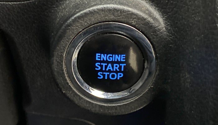 2018 Toyota Innova Crysta 2.4 VX 7 STR, Diesel, Manual, 69,532 km, Keyless Start/ Stop Button