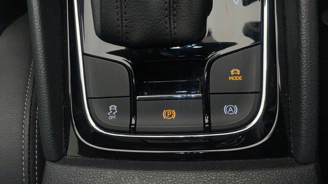 2018 SKODA Karoq 1.5 110tsi, Automatic, 68278 km, Handbrake