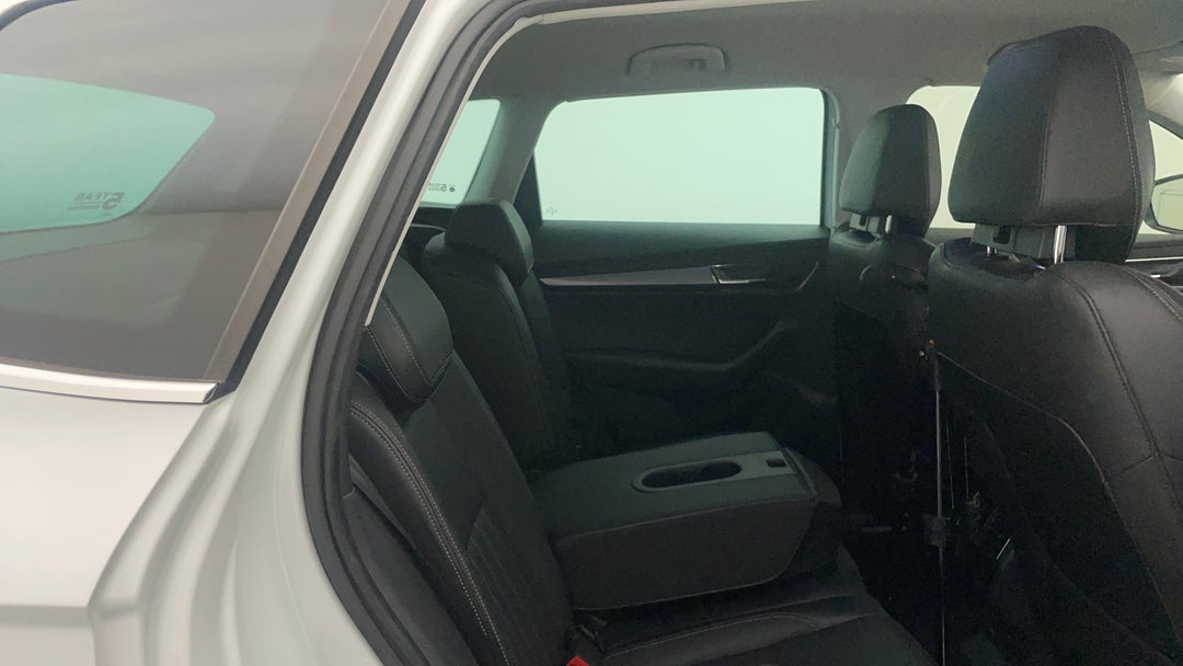 2018 SKODA Karoq 1.5 110tsi, Automatic, 68278 km, Right Side Rear Door Cabin View