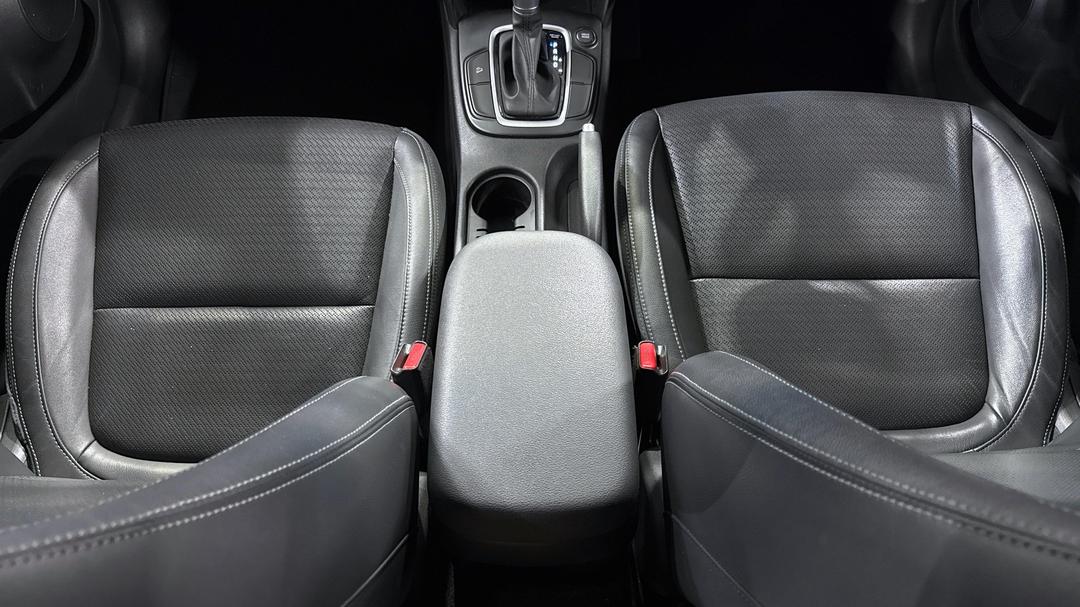 2018 Hyundai Kona Elite (FWD), Automatic, 107955 km, Center Console