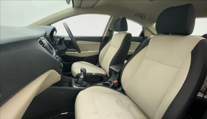 2018 Hyundai Verna 1.6 SX VTVT, Petrol, Manual, 47,564 km, Right Side Front Door Cabin