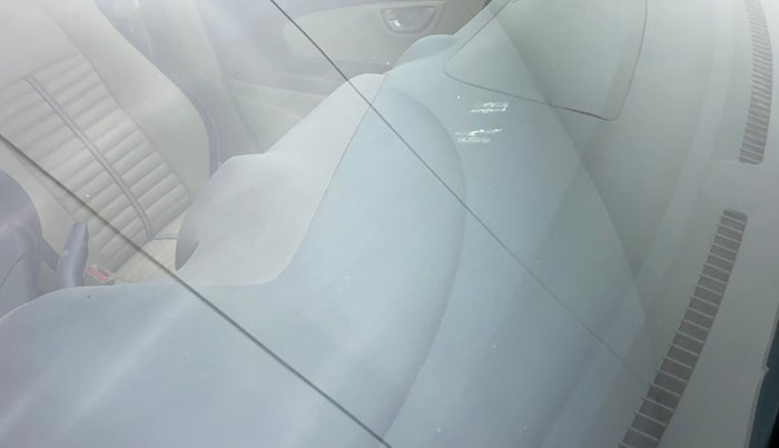2013 Honda Brio VX MT, Petrol, Manual, 72,852 km, Front windshield - Minor spot on windshield