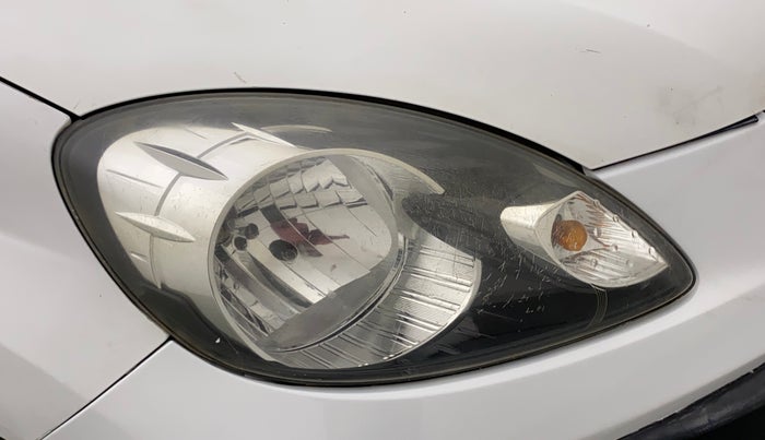 2013 Honda Brio VX MT, Petrol, Manual, 72,852 km, Right headlight - Faded