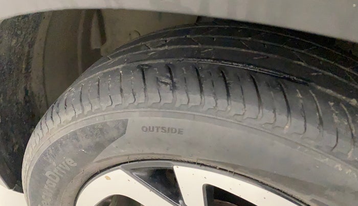 2021 Nissan MAGNITE XV TURBO CVT, Petrol, Automatic, 36,206 km, Left front tyre - Minor crack