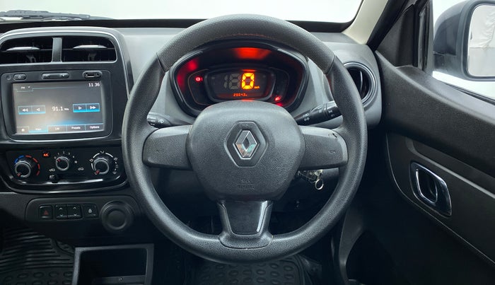 2018 Renault Kwid 1.0 RXT Opt, Petrol, Manual, 30,845 km, Steering Wheel Close Up