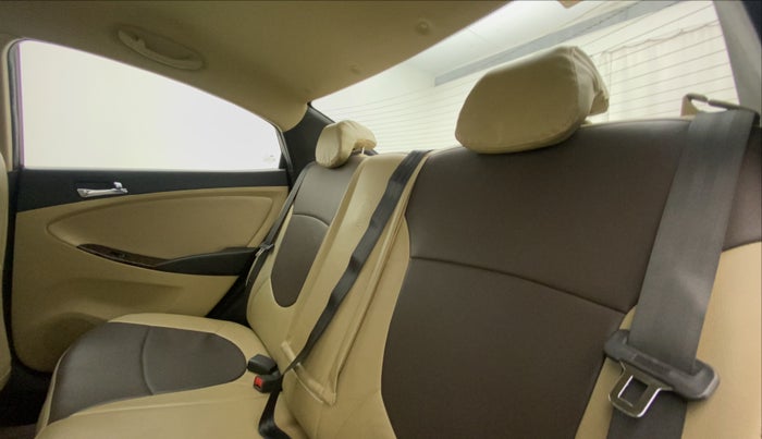 2014 Hyundai Verna FLUIDIC 1.6 VTVT SX, Petrol, Manual, 42,062 km, Right Side Rear Door Cabin