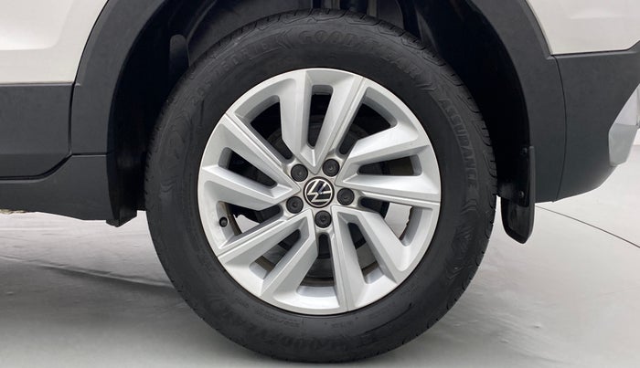 2022 Volkswagen TAIGUN HIGHLINE 1.0 TSI MT, Petrol, Manual, 5,799 km, Left Rear Wheel