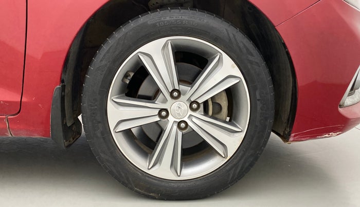 2019 Hyundai Verna 1.6 SX (O) CRDI MT, Diesel, Manual, 74,923 km, Right Front Wheel