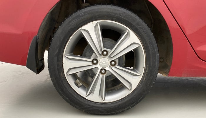 2019 Hyundai Verna 1.6 SX (O) CRDI MT, Diesel, Manual, 74,923 km, Right Rear Wheel