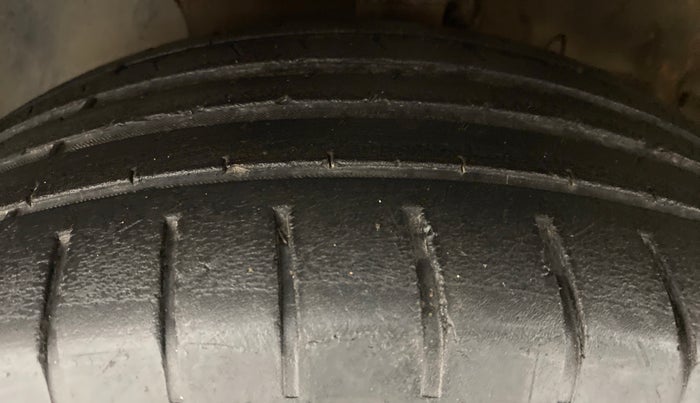 2019 Hyundai Verna 1.6 SX (O) CRDI MT, Diesel, Manual, 74,923 km, Left Front Tyre Tread