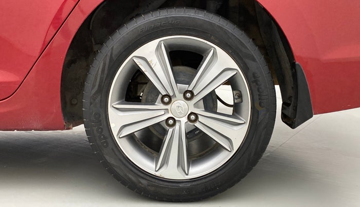 2019 Hyundai Verna 1.6 SX (O) CRDI MT, Diesel, Manual, 74,923 km, Left Rear Wheel