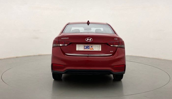 2019 Hyundai Verna 1.6 SX (O) CRDI MT, Diesel, Manual, 74,923 km, Back/Rear
