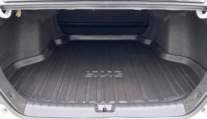2019 Honda Civic 1.8V AT, Petrol, Automatic, 6,154 km, Boot Inside