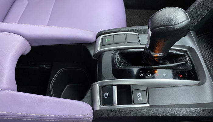 2019 Honda Civic 1.8V AT, Petrol, Automatic, 6,154 km, Gear Lever