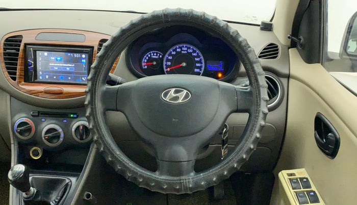 2013 Hyundai i10 D LITE 1.1, Petrol, Manual, 68,749 km, Steering Wheel Close Up