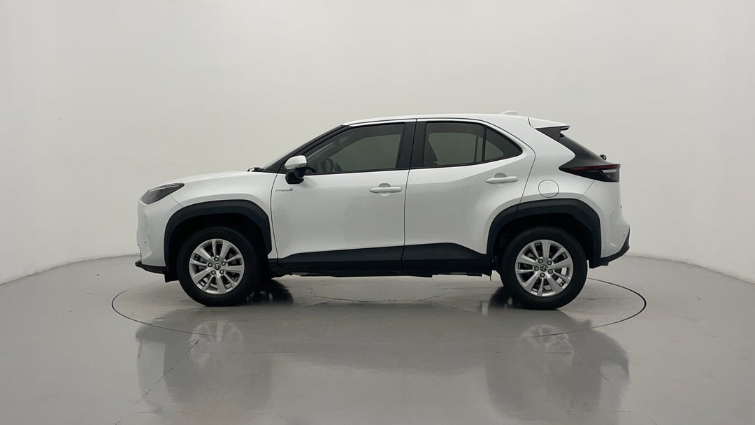 2022 Toyota Yaris Cross Gx Hybrid, Automatic, 43380 km, Left Side View