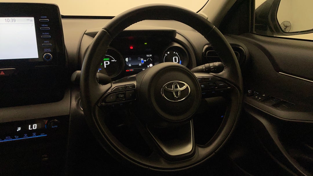 2022 Toyota Yaris Cross Gx Hybrid, Automatic, 43380 km, Steering Wheel Close-up