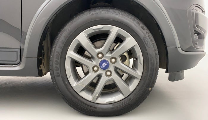 2018 Ford FREESTYLE TITANIUM 1.2 TI-VCT MT, Petrol, Manual, 32,226 km, Right Front Wheel