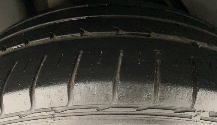 2018 Ford FREESTYLE TITANIUM 1.2 TI-VCT MT, Petrol, Manual, 32,226 km, Right Rear Tyre Tread