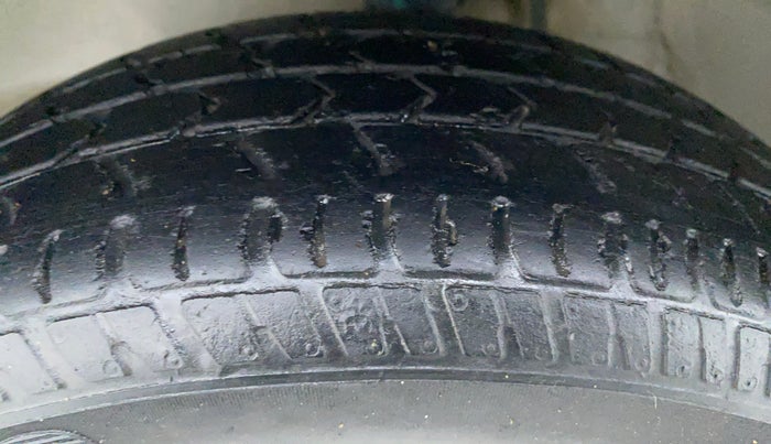 2018 Maruti Alto K10 VXI P, Petrol, Manual, 14,382 km, Left Front Tyre Tread