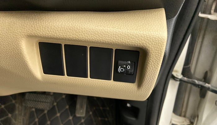 2019 Honda Amaze VX AT I DTEC, Diesel, Automatic, 70,181 km, Dashboard - Headlight height adjustment not working