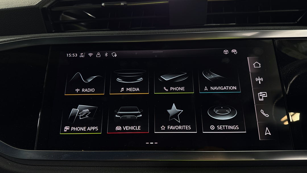 2025 Audi Q3 40 Tfsi Quattro S Line, Automatic, 10429 km, Infotainment System