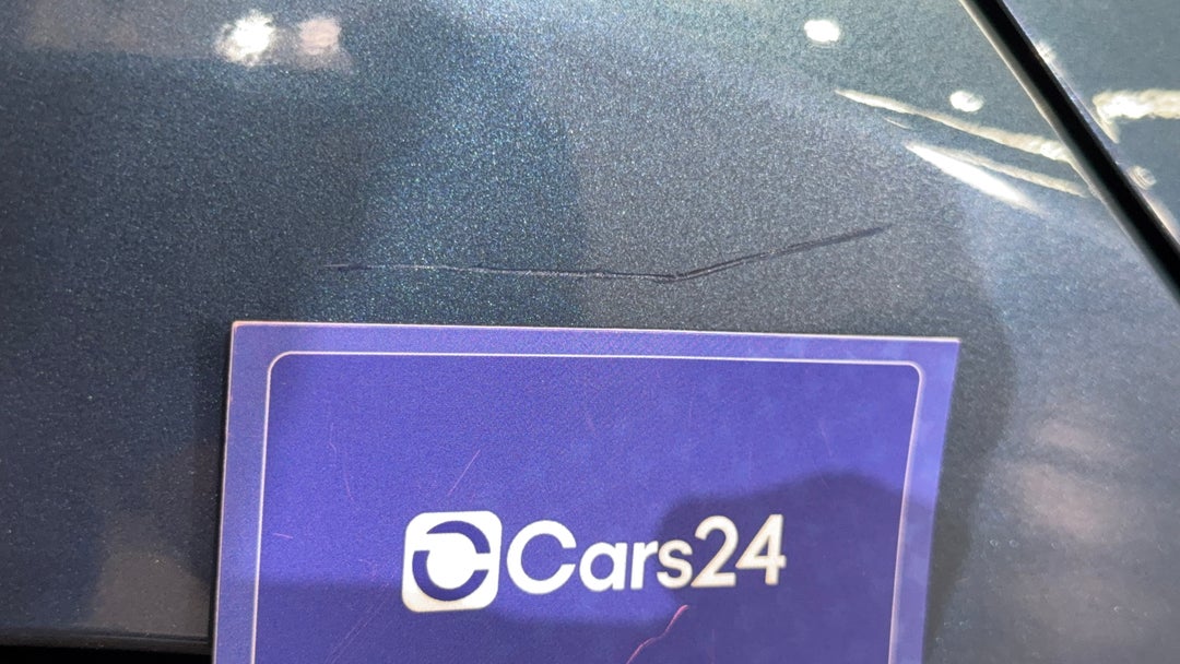 Quarter Panel Rear RHS Scratch