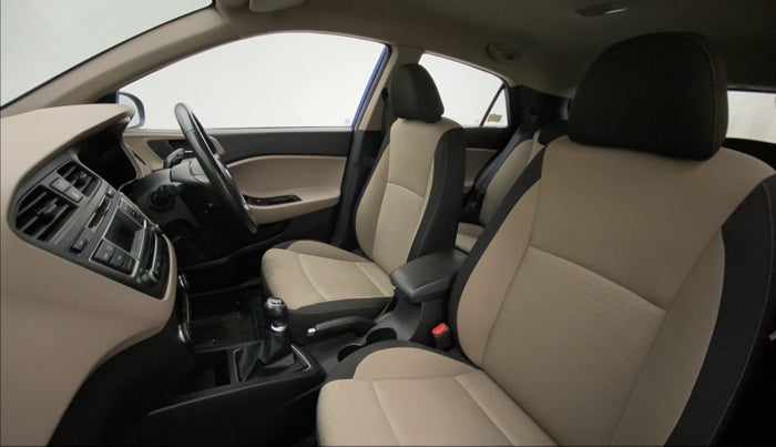 2015 Hyundai Elite i20 SPORTZ 1.2, Petrol, Manual, 15,828 km, Right Side Front Door Cabin