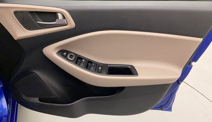 2015 Hyundai Elite i20 SPORTZ 1.2, Petrol, Manual, 15,828 km, Driver Side Door Panels Control