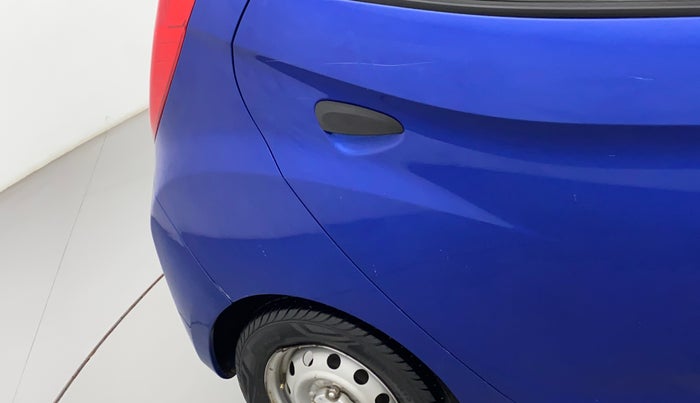 2017 Hyundai Eon ERA +, Petrol, Manual, 43,588 km, Right quarter panel - Minor scratches