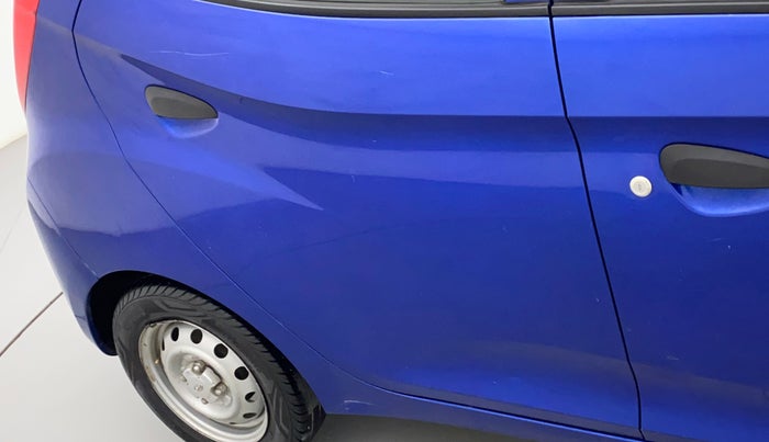 2017 Hyundai Eon ERA +, Petrol, Manual, 43,588 km, Right rear door - Slightly dented
