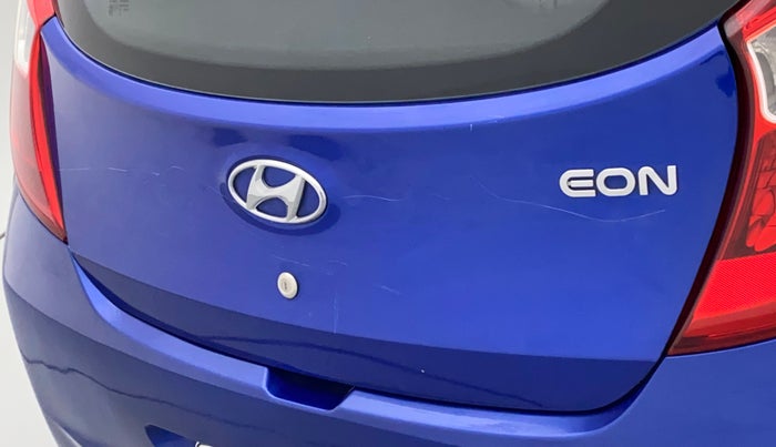 2017 Hyundai Eon ERA +, Petrol, Manual, 43,588 km, Dicky (Boot door) - Slightly rusted