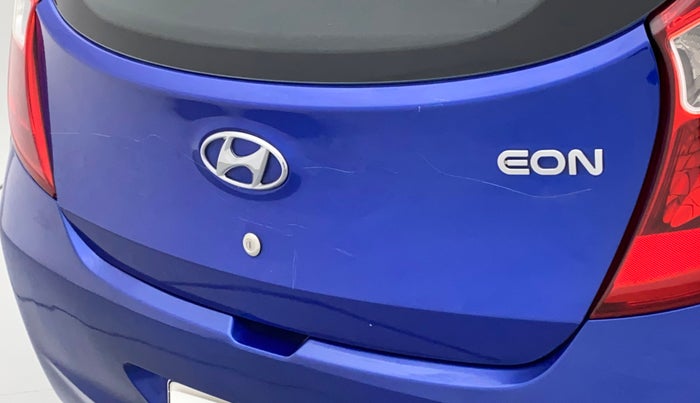 2017 Hyundai Eon ERA +, Petrol, Manual, 43,588 km, Dicky (Boot door) - Minor scratches