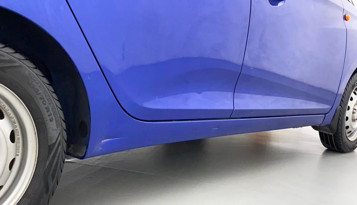 2017 Hyundai Eon ERA +, Petrol, Manual, 43,588 km, Right running board - Minor scratches