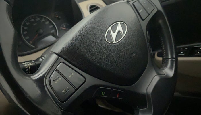 2014 Hyundai Grand i10 ASTA 1.2 KAPPA VTVT, Petrol, Manual, 35,272 km, Steering wheel - Sound system control not functional