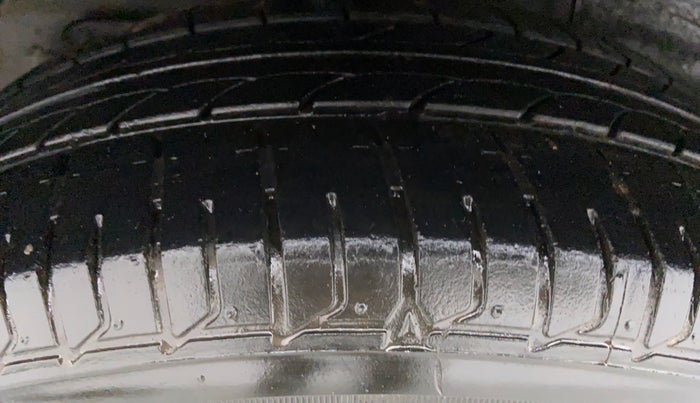 2019 Hyundai Elite i20 1.2 SPORTS PLUS VTVT, Petrol, Manual, 29,900 km, Right Rear Tyre Tread