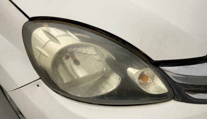 2016 Honda Amaze 1.2L I-VTEC SX, Petrol, Manual, 1,08,133 km, Right headlight - Faded