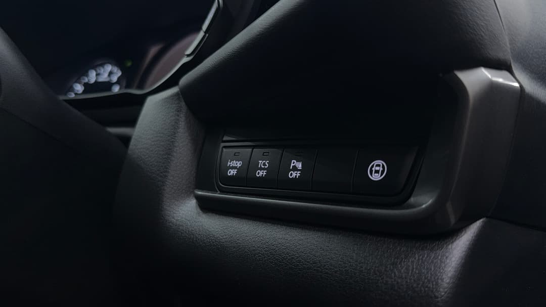 2021 Mazda CX-30 G20 Pure (FWD), Automatic, 54825 km, Utility Switches/Buttons