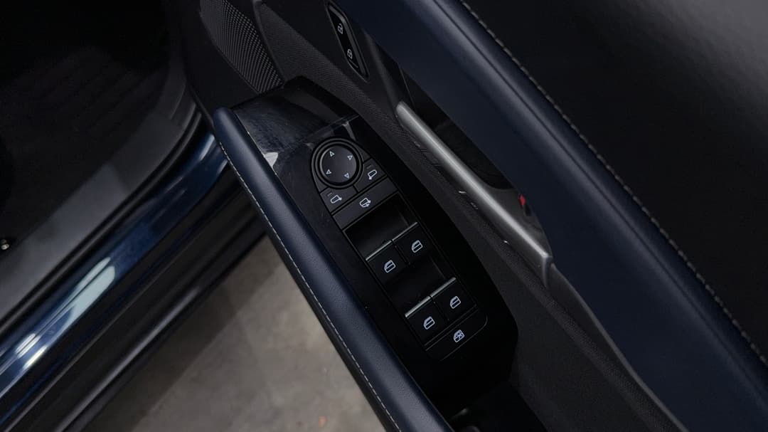 2021 Mazda CX-30 G20 Pure (FWD), Automatic, 54825 km, Drivers Side Door Panel Controls