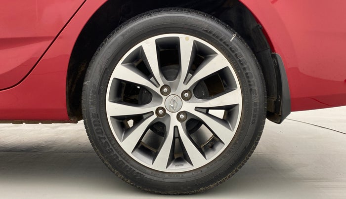 2016 Hyundai Verna FLUIDIC 1.6 SX VTVT, Petrol, Manual, 28,589 km, Left Rear Wheel