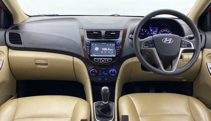 2016 Hyundai Verna FLUIDIC 1.6 SX VTVT, Petrol, Manual, 28,589 km, Dashboard