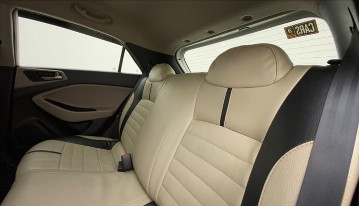 2018 Hyundai Elite i20 SPORTZ 1.4 CRDI, Diesel, Manual, 93,735 km, Right Side Rear Door Cabin