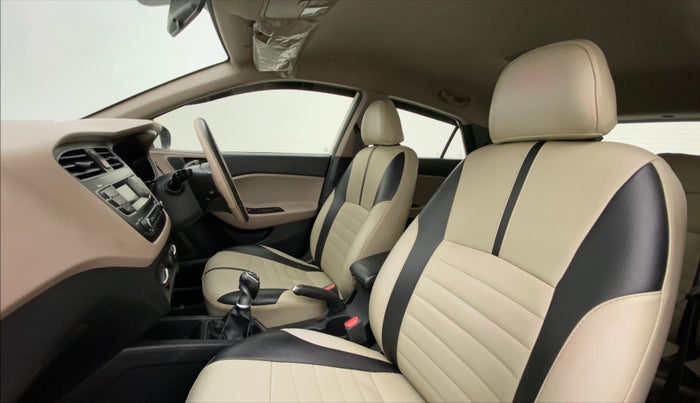 2018 Hyundai Elite i20 SPORTZ 1.4 CRDI, Diesel, Manual, 93,735 km, Right Side Front Door Cabin