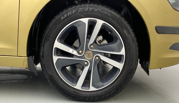2021 Tata ALTROZ XZ 1.2, Petrol, Manual, 6,375 km, Right Front Wheel