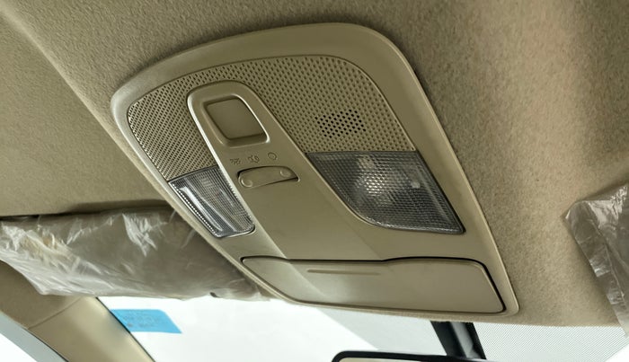 2018 Maruti Ciaz ALPHA 1.5 SHVS PETROL, Petrol, Manual, 28,048 km, Ceiling - Roof Lights not fixed proper