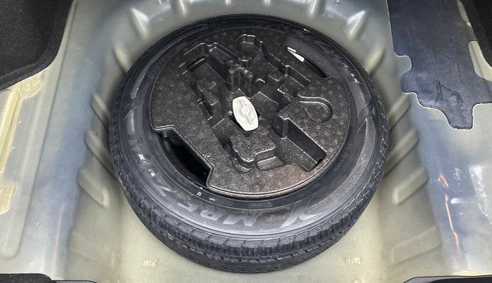 2018 Maruti Ciaz ALPHA 1.5 SHVS PETROL, Petrol, Manual, 28,048 km, Spare Tyre