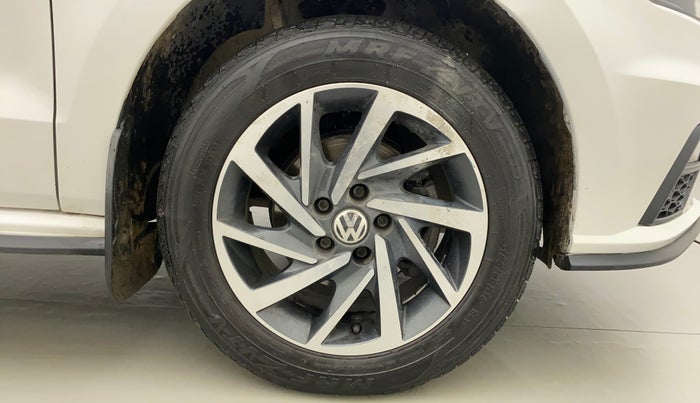 2022 Volkswagen Polo COMFORTLINE 1.0L TSI AT, Petrol, Automatic, 36,797 km, Right Front Wheel